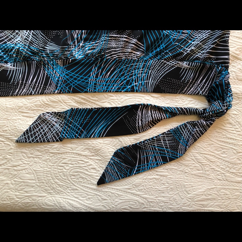 Maggie Barnes swirl design blouse / size 4XL - Picture 4 of 6
